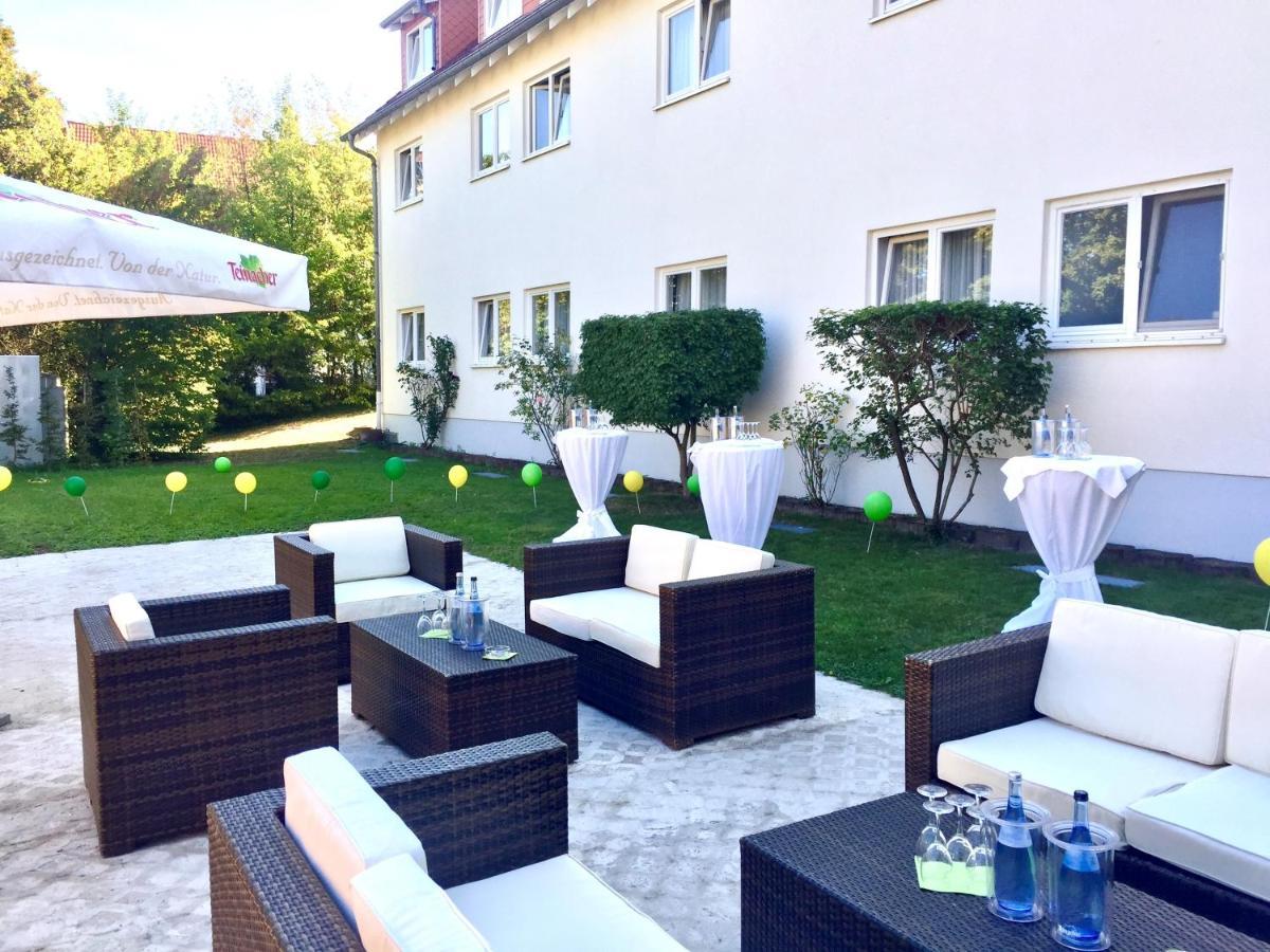 Hotel Ambiente Walldorf Walldorf  Dış mekan fotoğraf