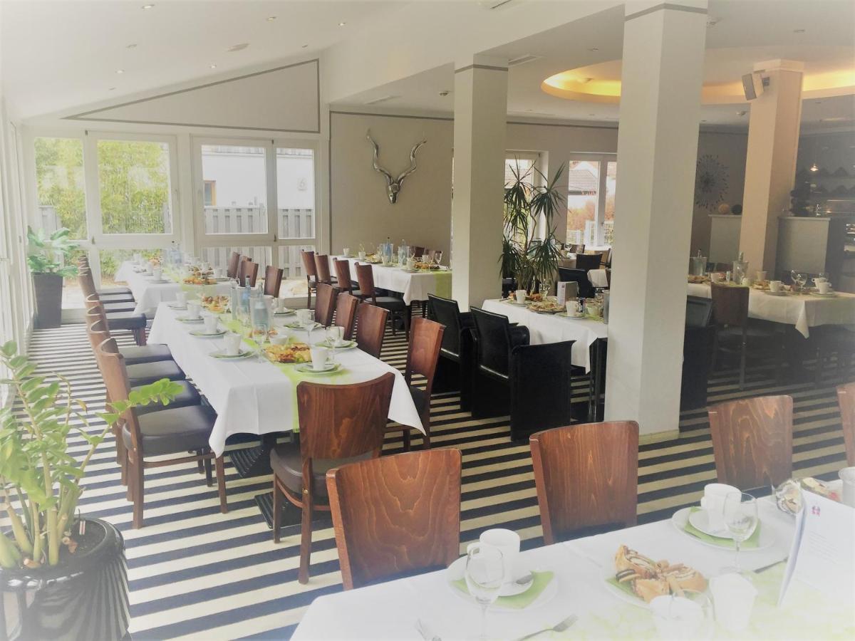 Hotel Ambiente Walldorf Walldorf  Dış mekan fotoğraf
