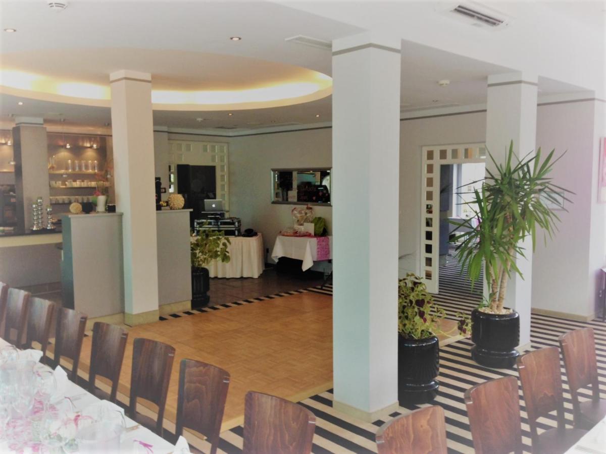 Hotel Ambiente Walldorf Walldorf  Dış mekan fotoğraf