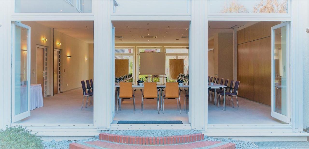 Hotel Ambiente Walldorf Walldorf  Dış mekan fotoğraf
