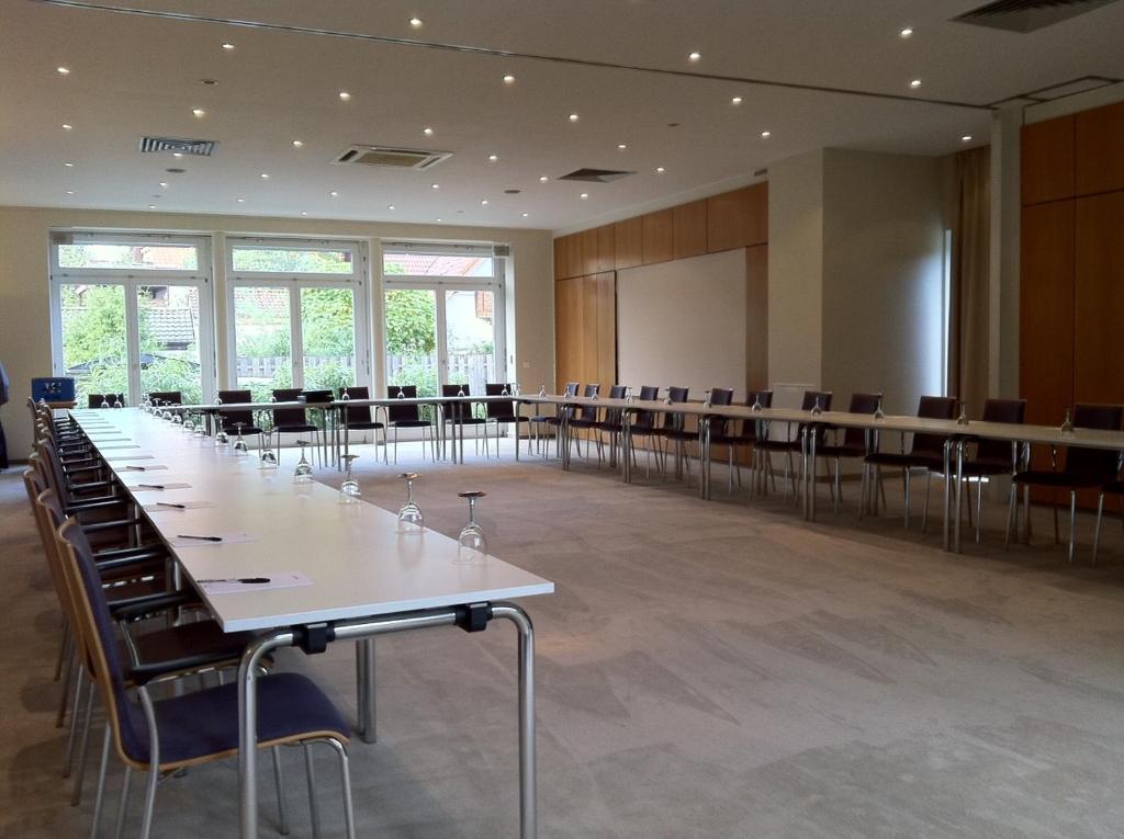 Hotel Ambiente Walldorf Walldorf  Dış mekan fotoğraf